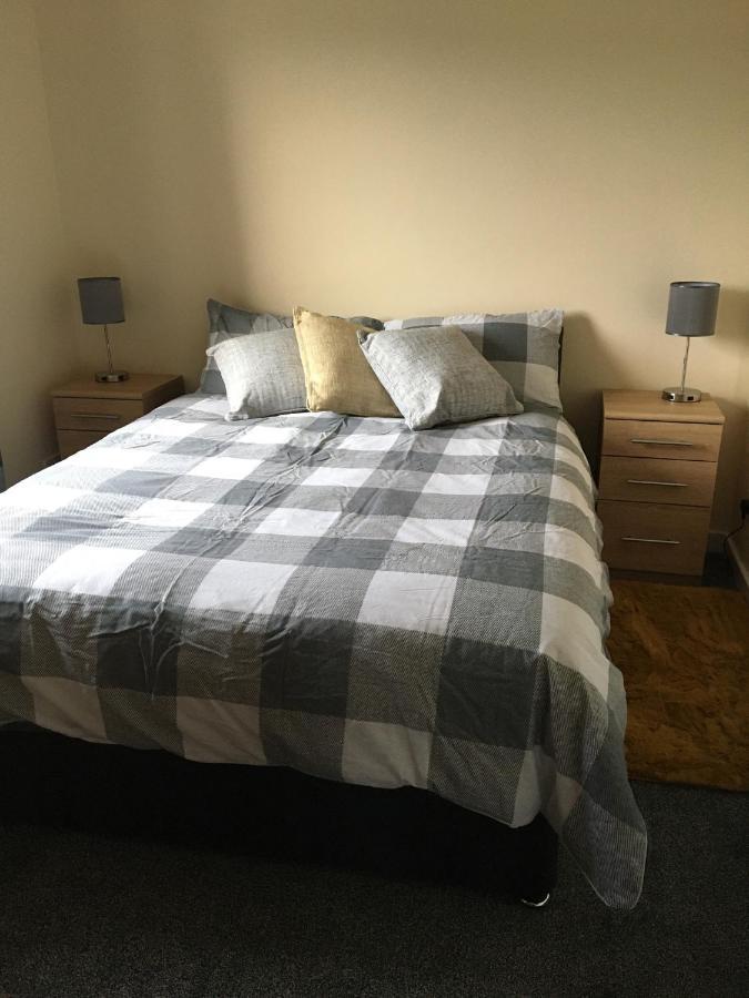 No 5 Newly Refurbished 4 Bedroom House Cononbridge Exterior foto
